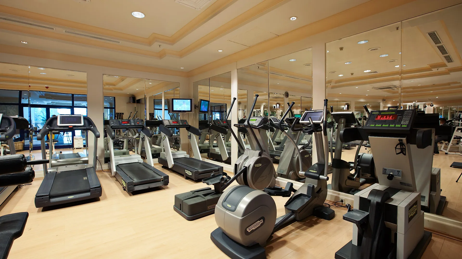 Intercontinental Almaty By Ihg Hotel 5*,